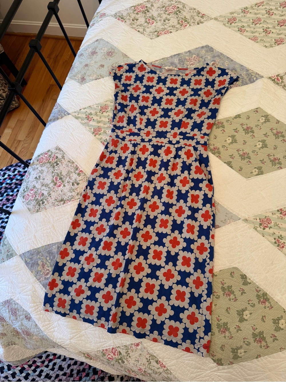 BODEN Floral Print Fit-and-Flare Dress in Navy, Red & Grey SIZE 6L